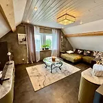 Lot54 Homes Holiday home *