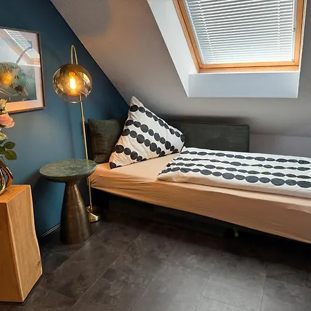 Lot54 Homes * Feuerscheid